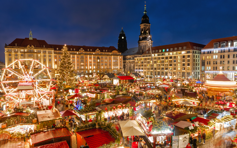 Striezelmarkt auf dem Altmarkt in Dresden, Deutschland