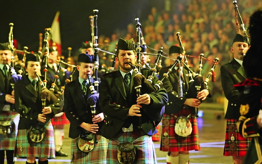 renken@musikparade.com