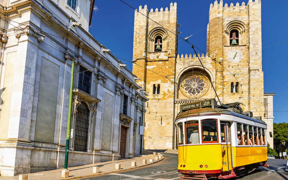 historische gelben Straßenbahn von Lissabon