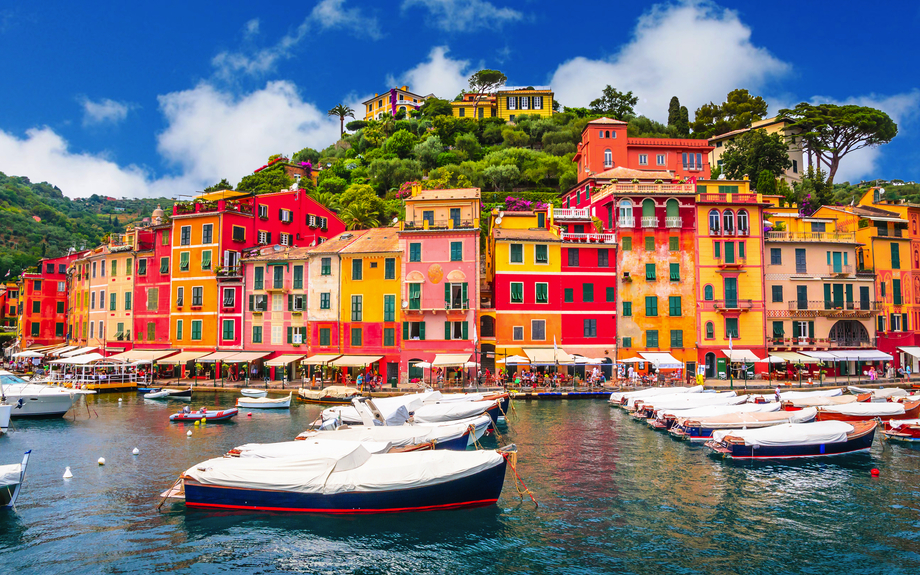 Bucht mit bunten Häusern in Portofino