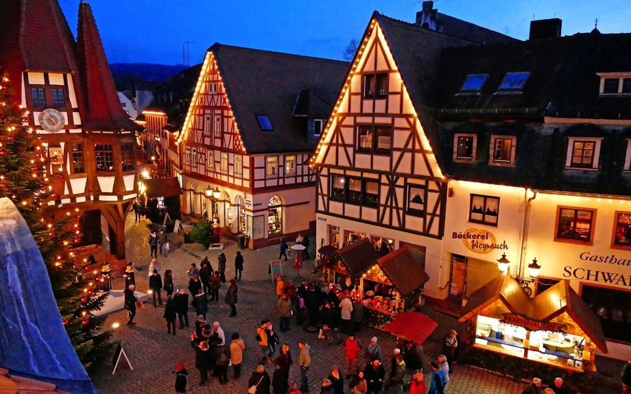 Weihnachtsmarkt in Michelstadt im südhessischen Odenwaldkreis, Deutschland