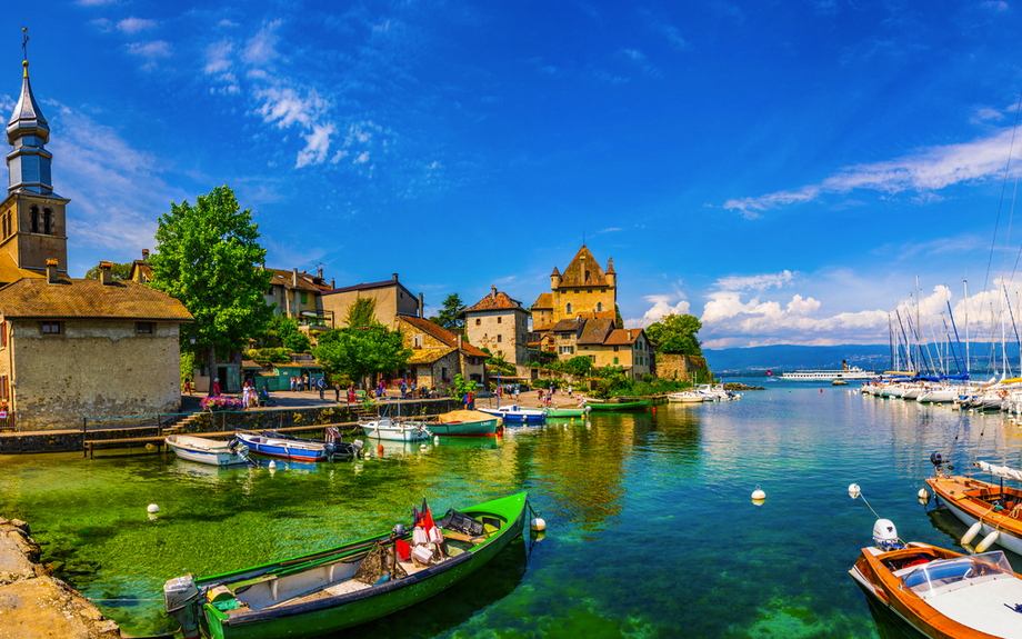 die französischen Stadt Yvoire am Genfersee